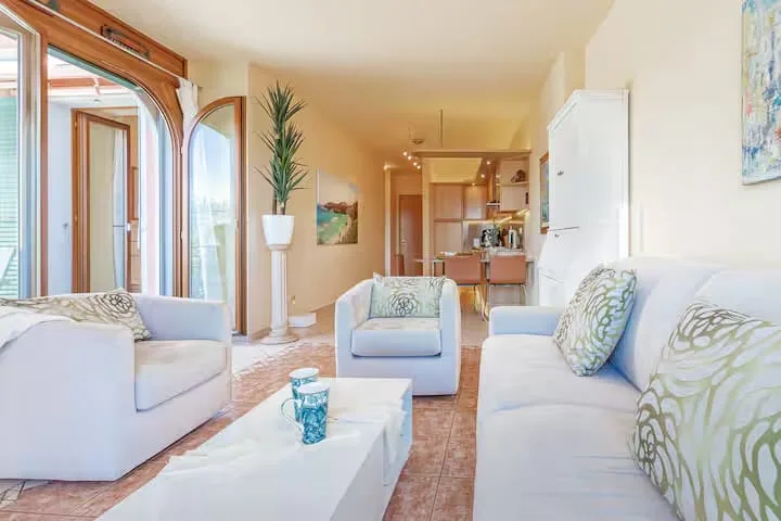 2.5-Zimmer Terrassenwohnung mit Seesicht in Ruvigliana kaufen