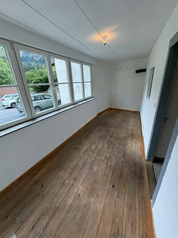 Charmant appartement 2.5 pièces dans un immeuble ancien au rez-de-chaussée à Thusis