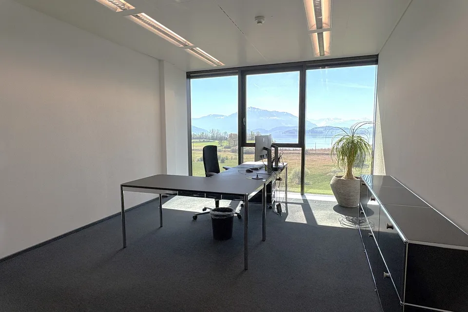 Erstklassige Bürofläche mit bester Aussicht und Komfort - Mieten im Dienstleistungs-Park Prisma