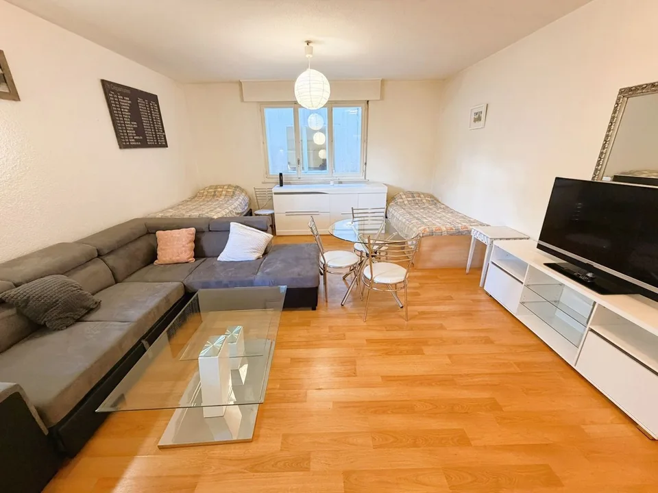Very spacious and very bright 1.5 rooms - Ideally located - Quiet location