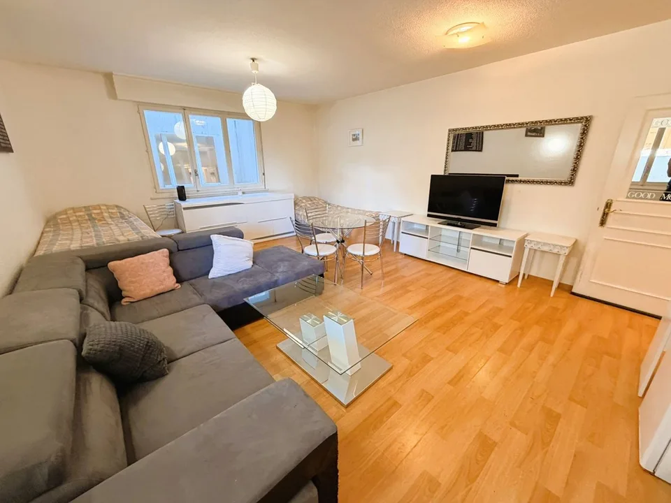 Very spacious and very bright 1.5 rooms - Ideally located - Quiet location