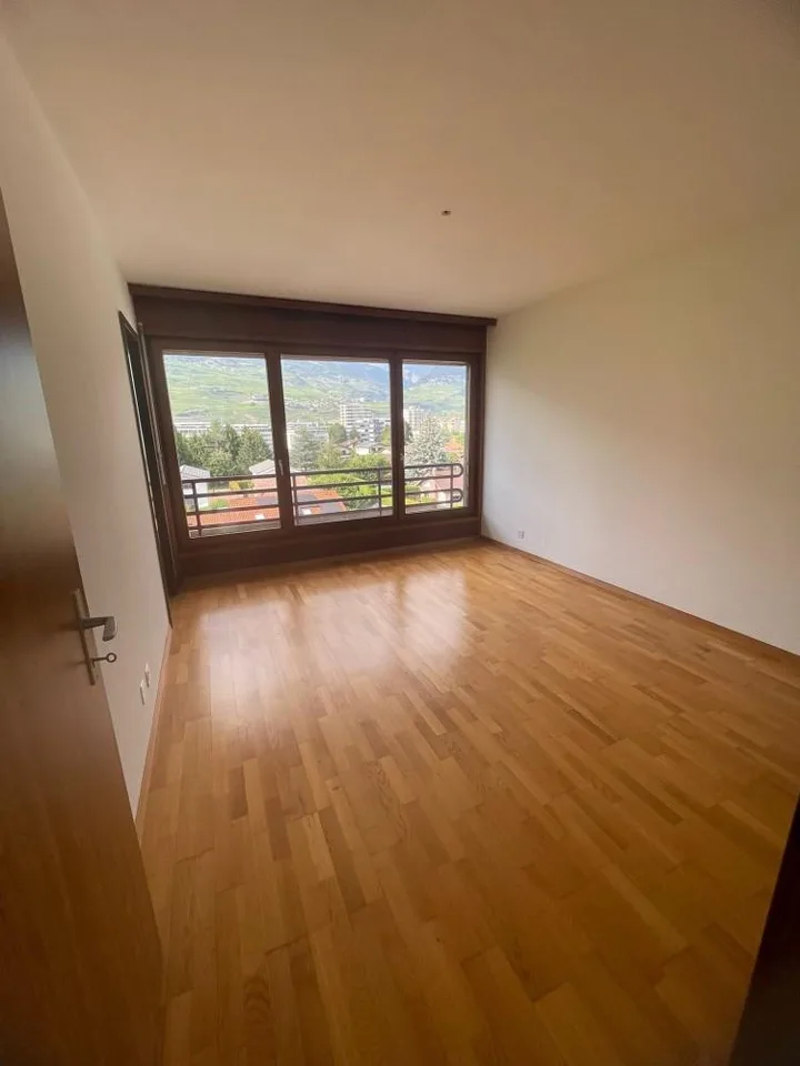 Apartment with 3.5 rooms and a magnificent view