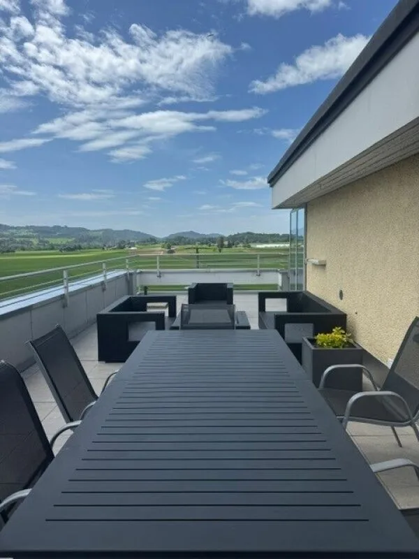 Appartamento mansardato di 4,5 locali con grande terrazza