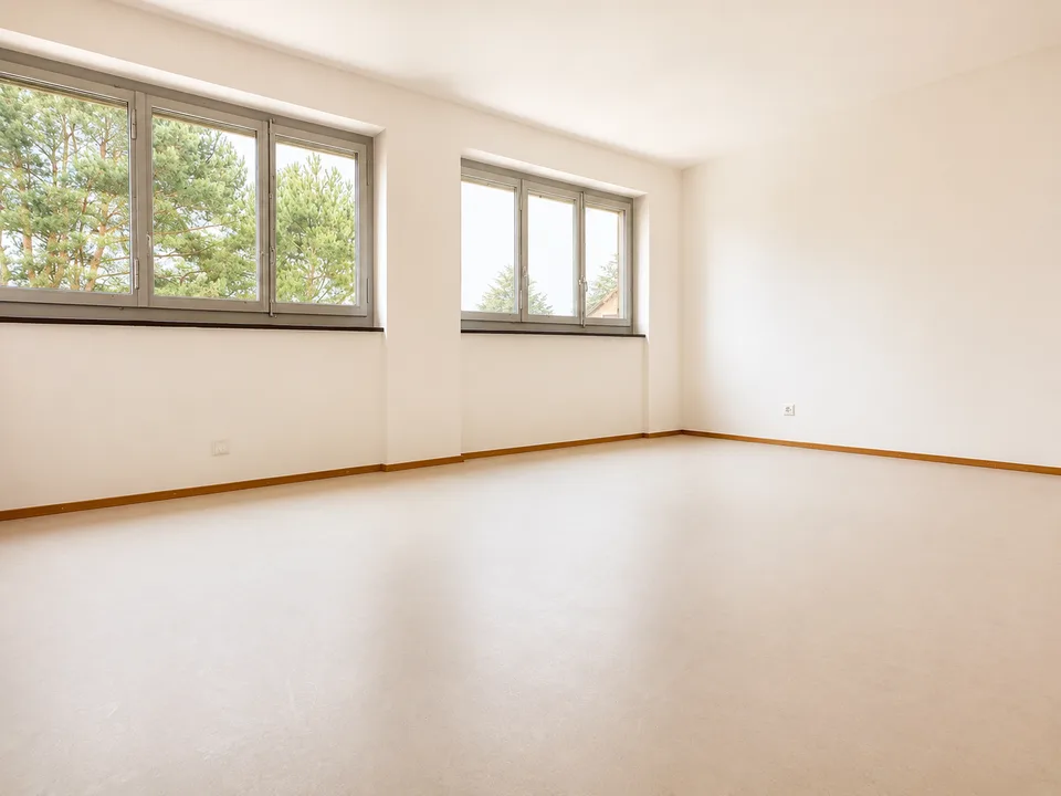 Duplextwo-Familienhaus mit Dachterrasse und eigenem Garten von 670m2