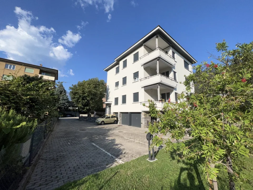 POSTEGGIO ESTERNO IN AFFITTO – BELLINZONA CENTRO