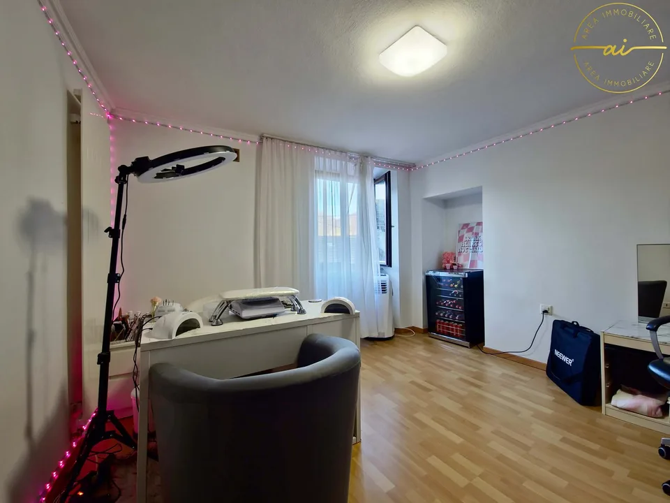 Einfamilienhaus im Kern mit privatem Garten in Magadino