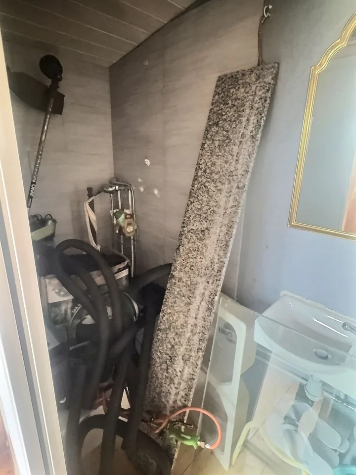 Cabanon de jardin aménagé  avec terrain pour amoureux de la nature