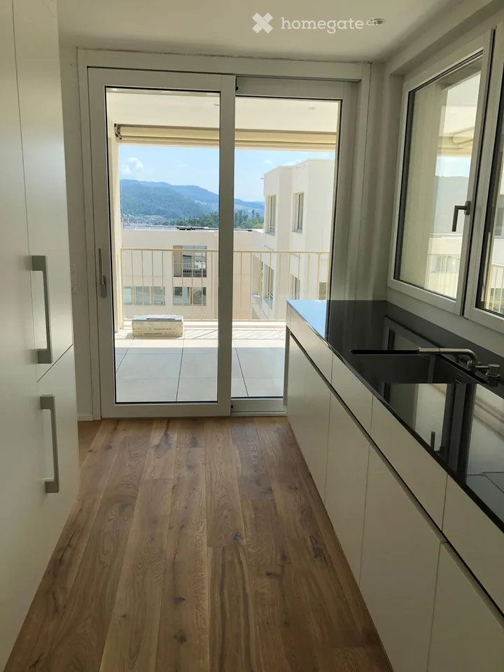 Eglispark: Luxuriöse 4.5-Zi.-Wohnung mit herrlicher Weitsicht