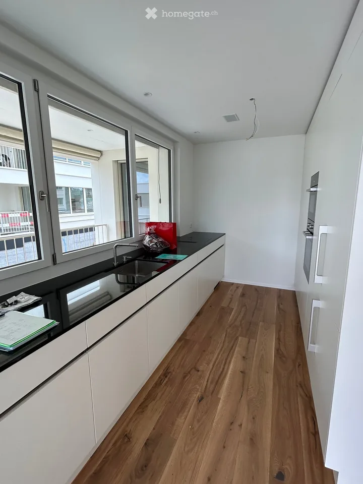 Eglispark: Luxuriöse 4.5-Zi.-Wohnung mit herrlicher Weitsicht