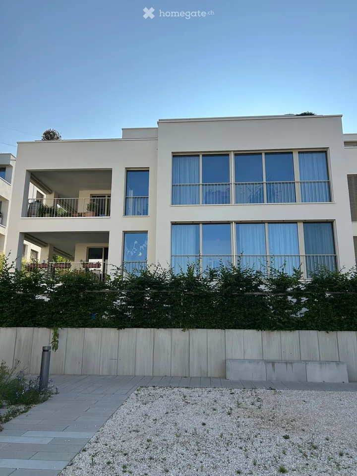 Eglispark: Luxuriöse 4.5-Zi.-Wohnung mit herrlicher Weitsicht