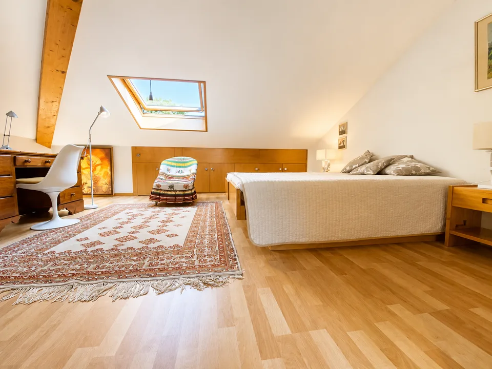 Beautiful 3-room apartment with independent entrance in a villa