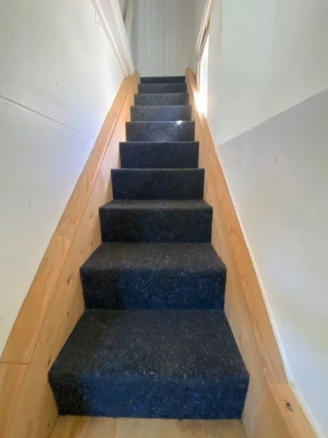 Charmante 3.5- Zimmer-Wohnung mit Cheminée in Schwanden GL