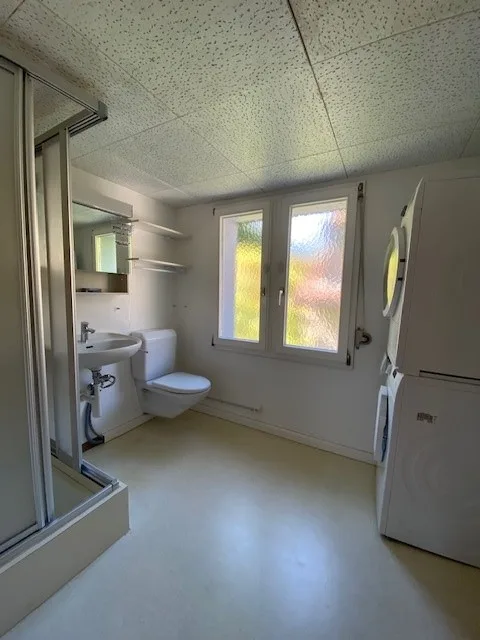 Charmante 3.5- Zimmer-Wohnung mit Cheminée in Schwanden GL