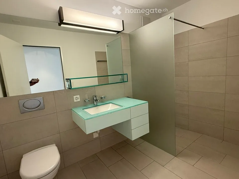MODERNE 3.5-ZIMMER-WOHNUNG MIT TERASSE & SEEBLICK IN WÄDENSWIL– VERFÜGBAR AB OKTOBER 2026