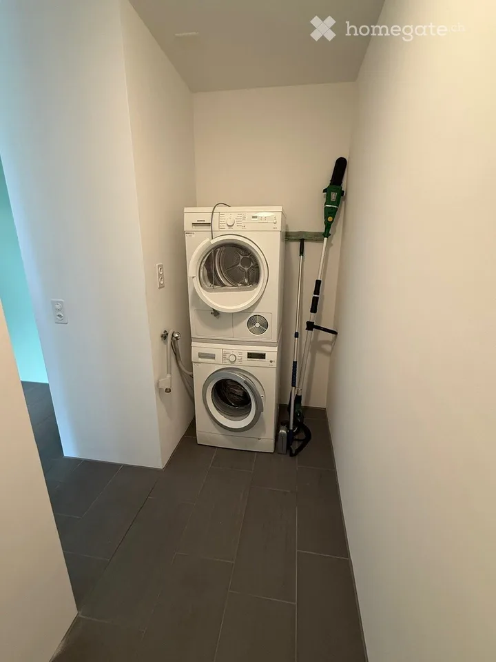 MODERNE 3.5-ZIMMER-WOHNUNG MIT TERASSE & SEEBLICK IN WÄDENSWIL– VERFÜGBAR AB OKTOBER 2026