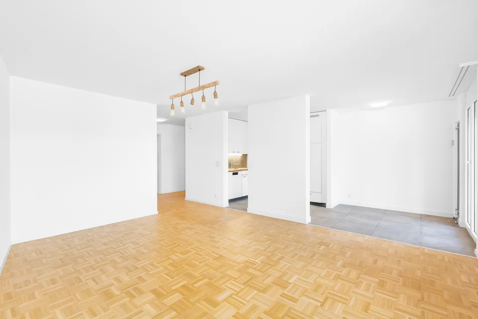 Appartement 3½ pièces avec balcon et place de parc intérieure - Neyruz