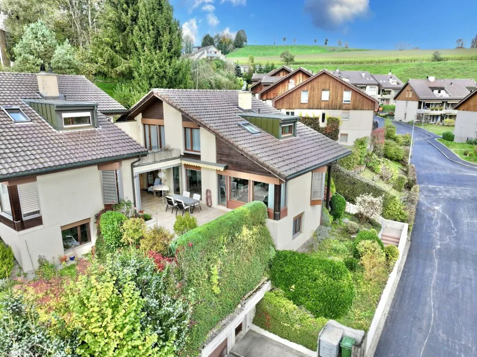 Unique single-family house in Herrenschwanden