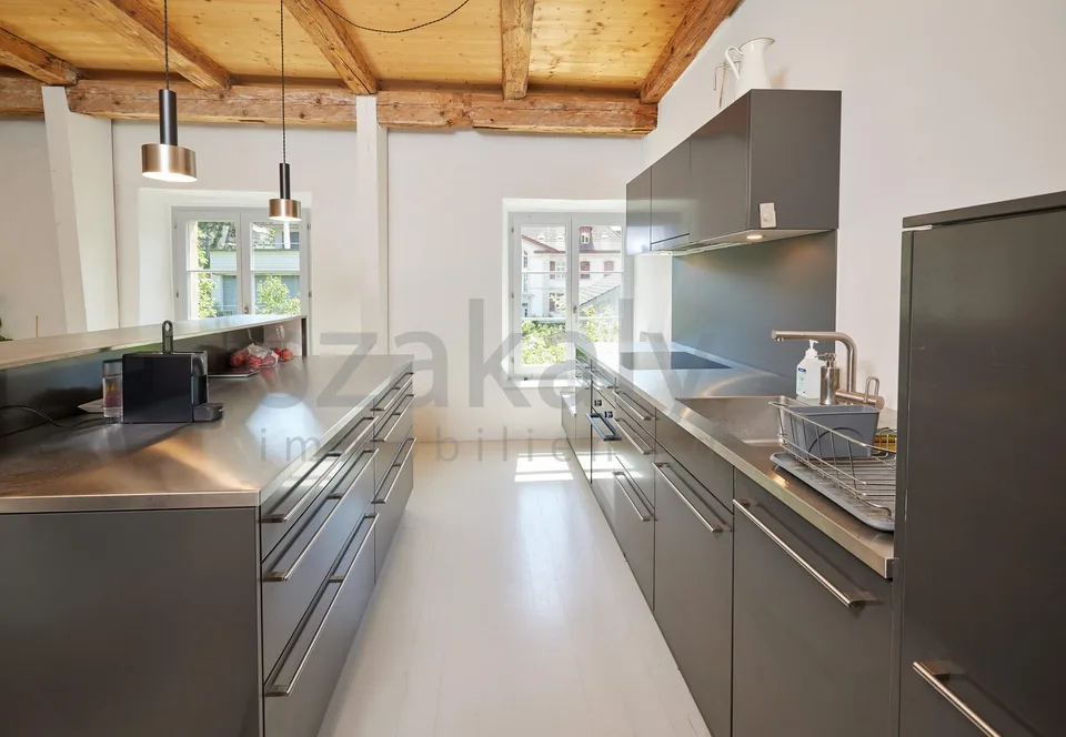 Dreifamilienhaus mit Charme in alterwürdigem Gemäuer