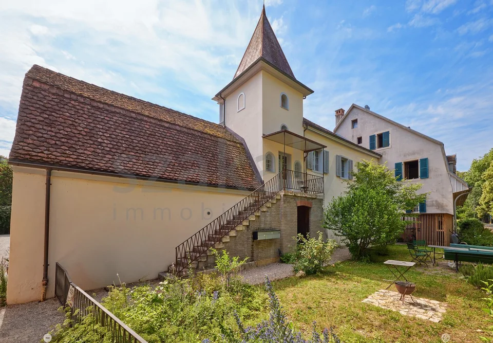 Dreifamilienhaus mit Charme in alterwürdigem Gemäuer