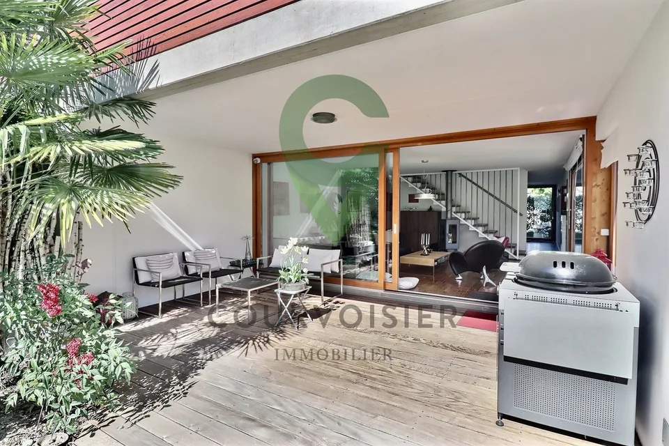 Splendide triplex de 7 pièces avec son espace extérieur privatif