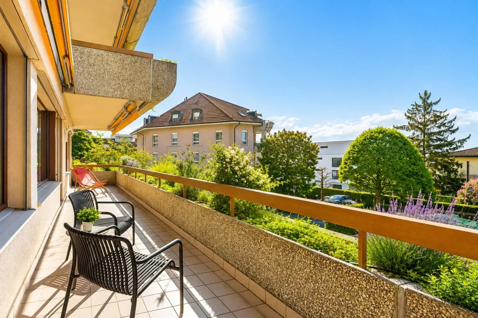 Élégant appartement aux généreux volumes à proximité du lac