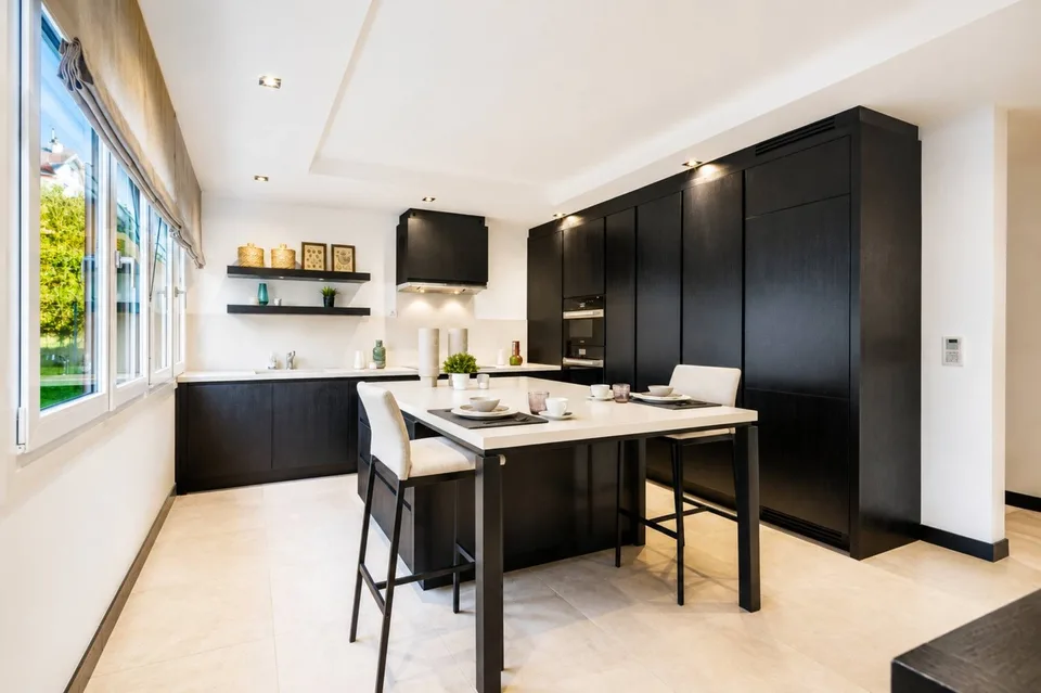 Élégant appartement aux généreux volumes à proximité du lac