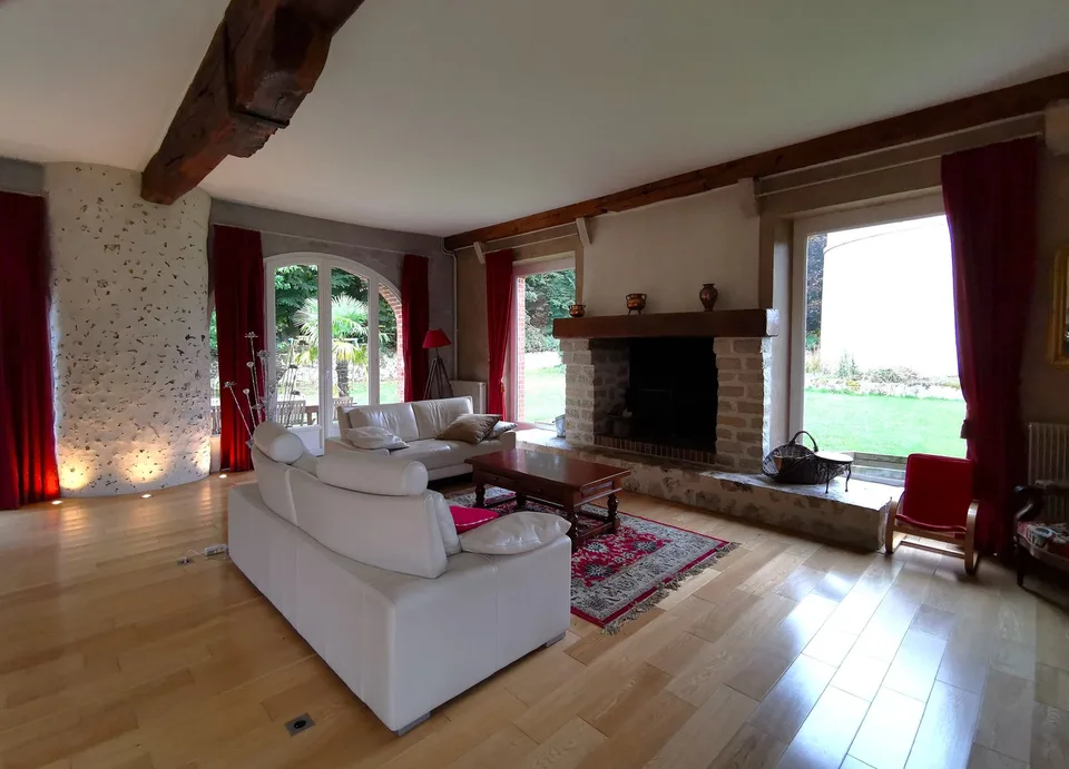 Majestueuse Maison de Caractère de 10 Pièces à Chartres – 315 m²