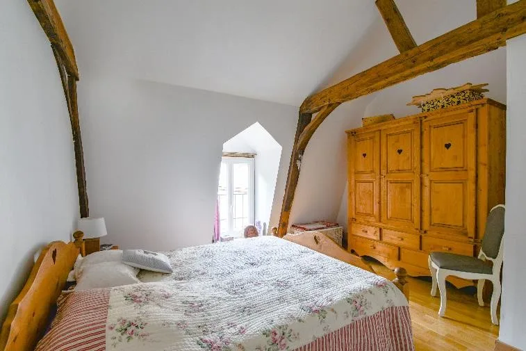Majestueuse Maison de Caractère de 10 Pièces à Chartres – 315 m²