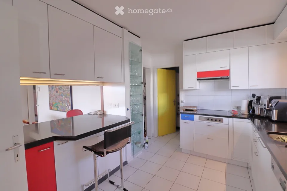 Casa terrazzata da sogno con panorama lacustre spettacolare e privacy completa a Meilen