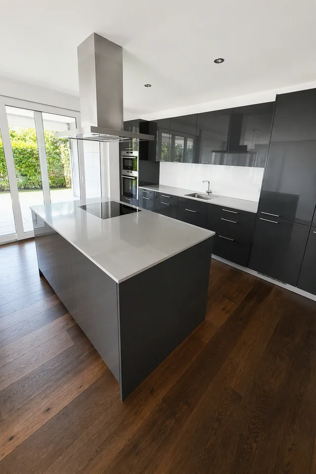 Moderne 4.5-Zimmer-Wohnung mit Sitzplatz in Kreuzlingen