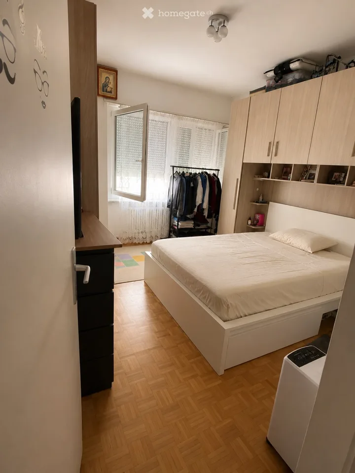 Wir suchen einen Nachmieter für eine geräumige und helle 3.5-Zimmer-Wohnung in Chiasso