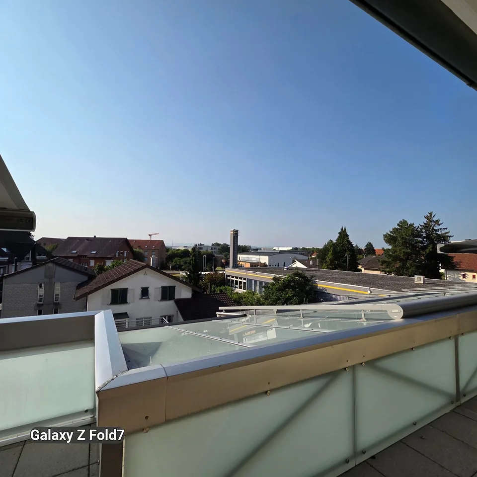 Geräumige 5.5-Zimmer-Wohnung mit Balkon in Oensingen