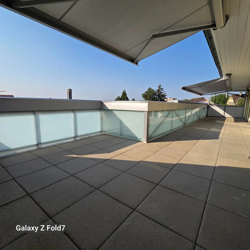 Geräumige 5.5-Zimmer-Wohnung mit Balkon in Oensingen