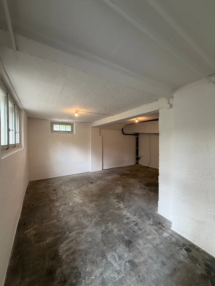 29 m² storage room in a quiet location in Zürich-Wollishofen