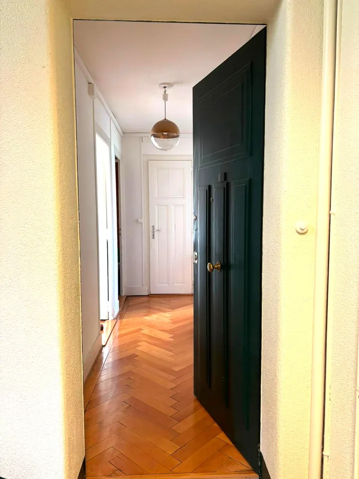 Charmant appartement de 3 pièces avec balcon.
