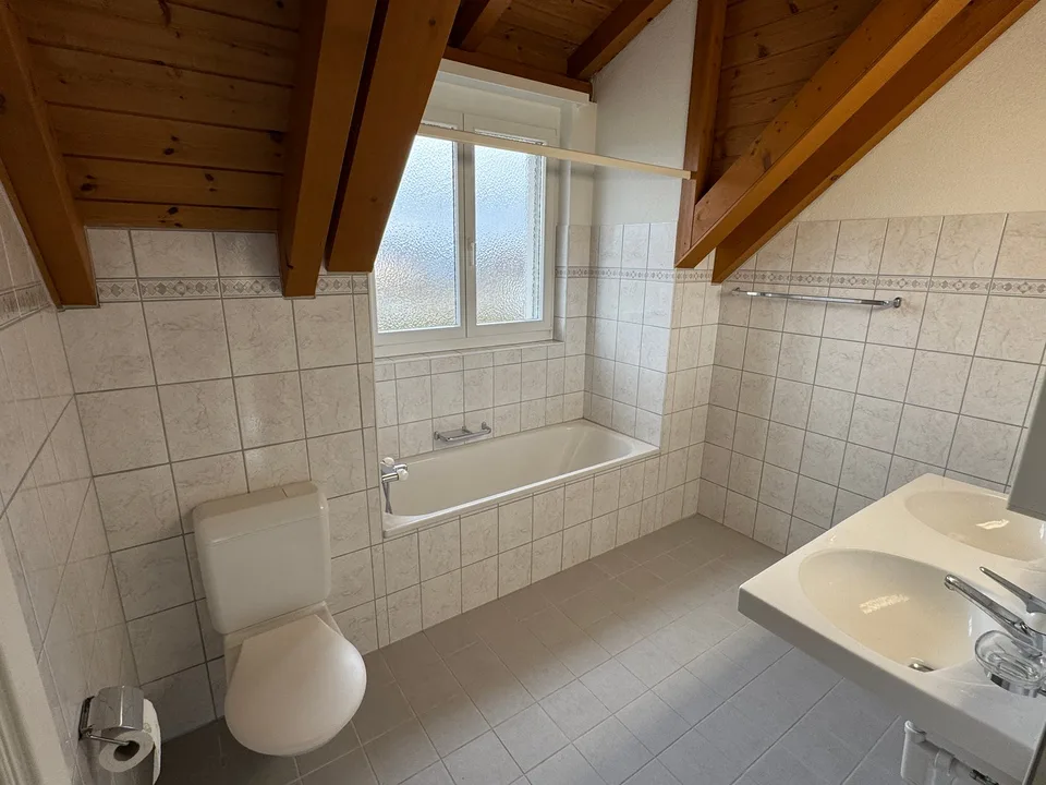 Exclusive 4.5-room attic apartment with sunny terrace and winter garden