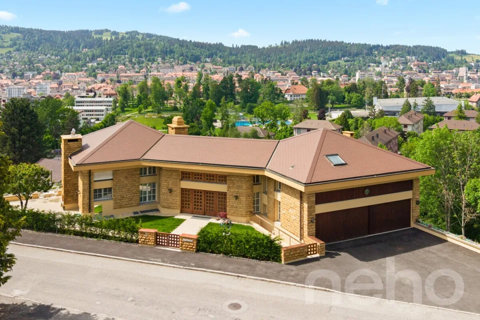 Demeure de maître de 480m² avec appartement de rendement