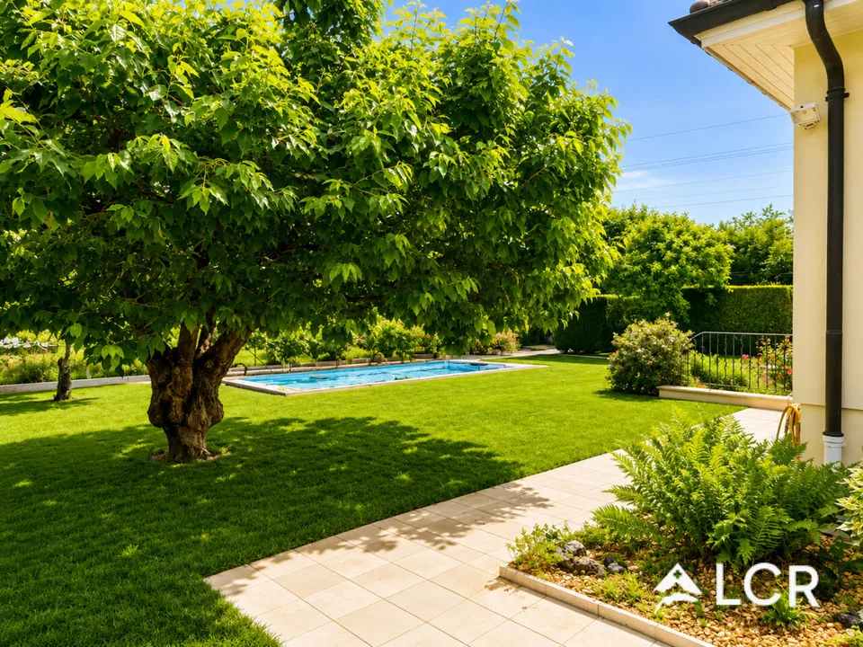 Magnifique maison familiale 8,5p / Jardin avec piscine et appartement indépendant