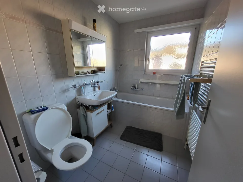 Charmant appartement 4.5 pièces avec balcon et vue sur les montagnes à Schüpfheim