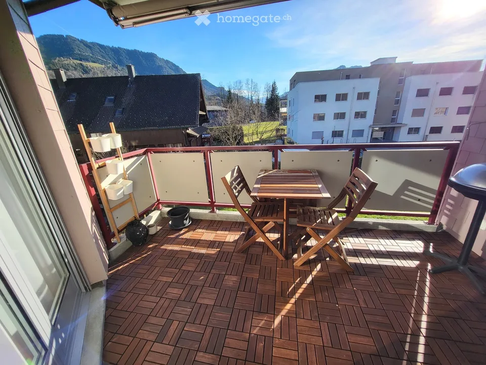 Charmant appartement 4.5 pièces avec balcon et vue sur les montagnes à Schüpfheim