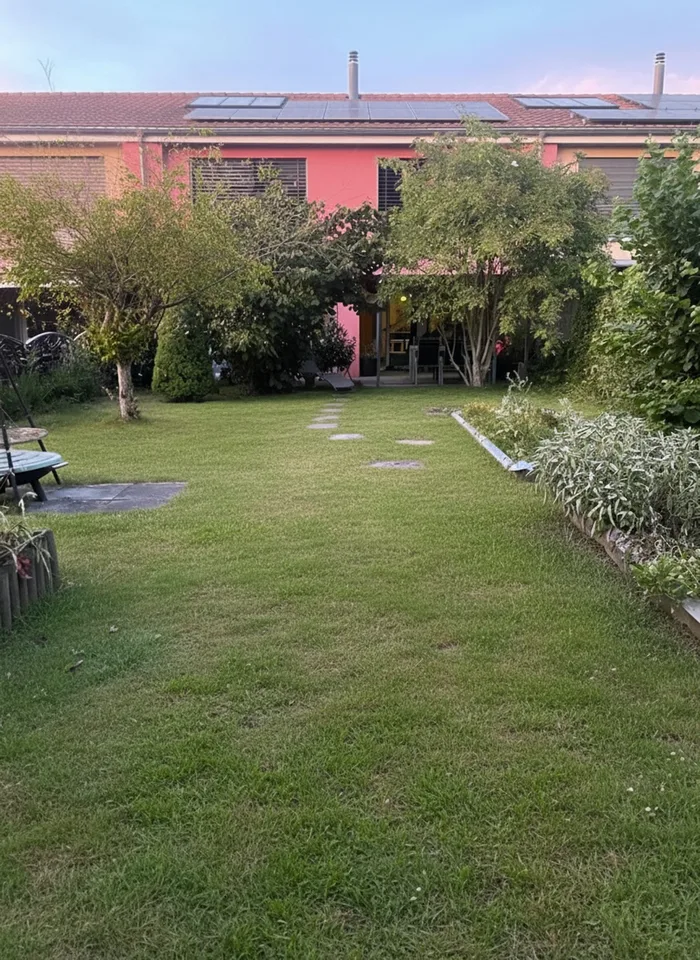 Cudrefin (a stone's throw from the Lake), very beautiful semi-detached villa with 5.5 rooms and garden