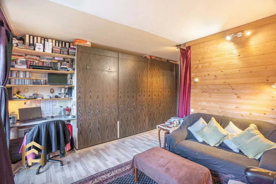Möbliertes Studio mit fantastischer Aussicht