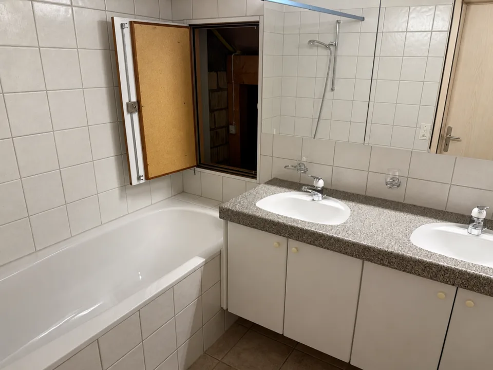 Kleines Bijou mit Umbaupotenzial im Dachgeschoss
