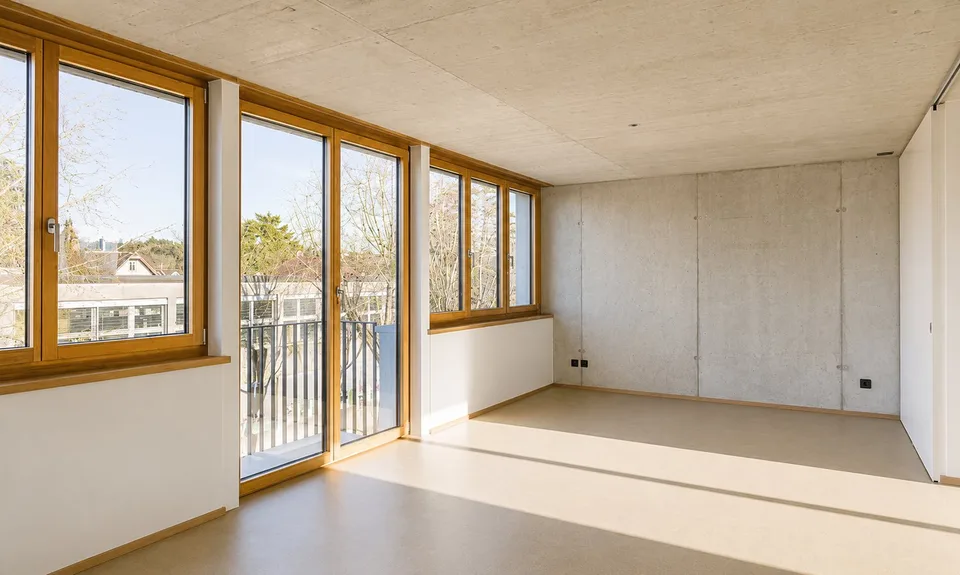 Attractive 3½-room attic apartment with large loggia and terrace