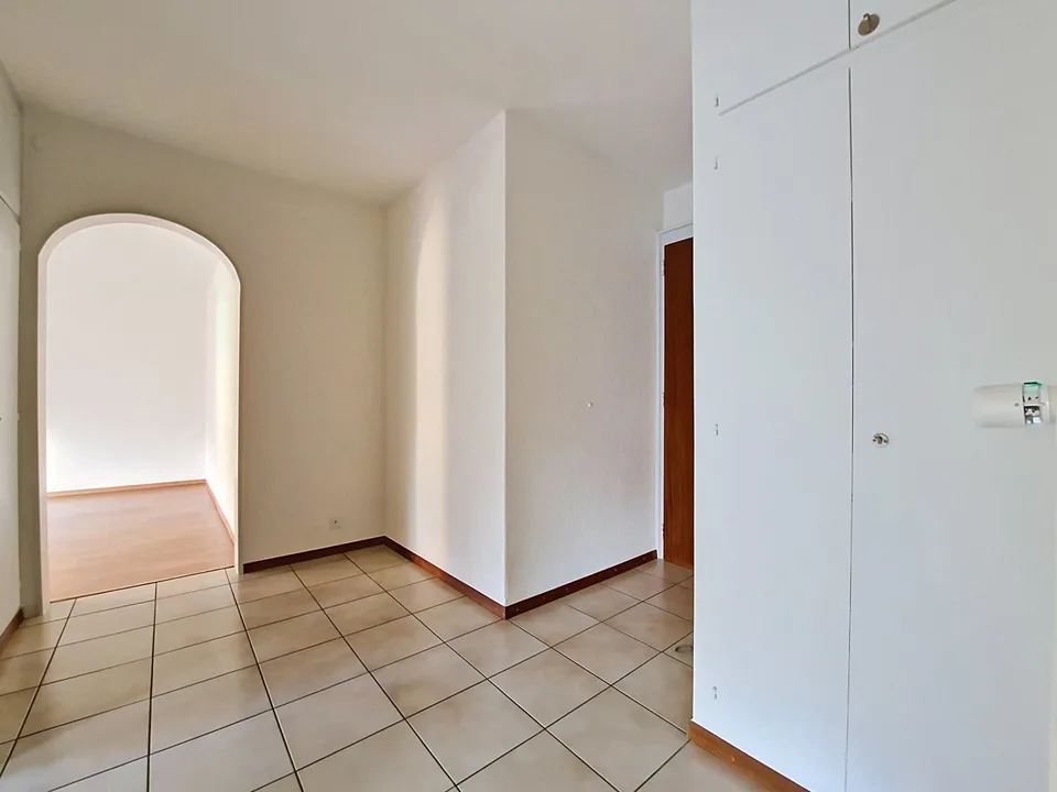 Sion – Bel appartamento di 4,5 locali a due passi dal quartiere del Ritz, con garage e posto auto