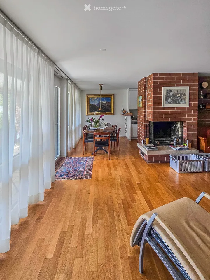 Appartement lumineux 4.5 pièces dans un quartier calme à Zumikon
