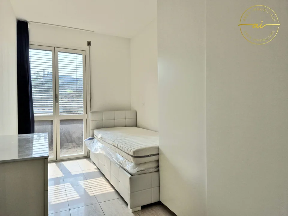 PRATICO APPARTAMENTO 3.5 LOCALI IN ZONA CENTRALE - MENDRISIO