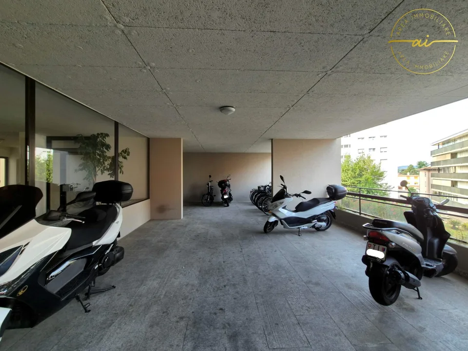 PRATICO APPARTAMENTO 3.5 LOCALI IN ZONA CENTRALE - MENDRISIO