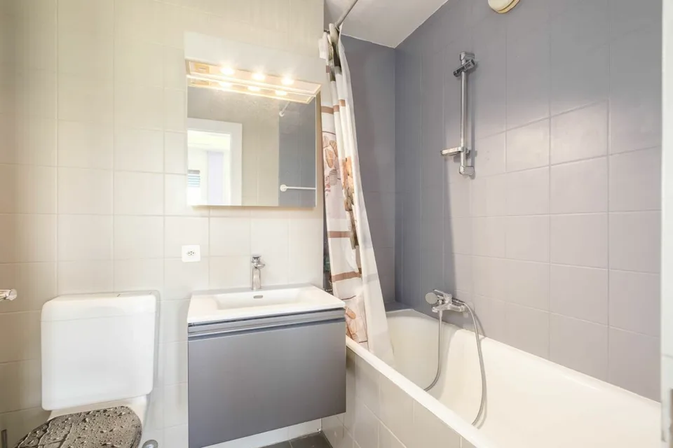 Schönes Dachgeschoss-Apartment - Duplex - freie Sicht