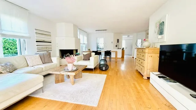 Charmantes 5.5-Zimmer-Einfamilienhaus in Niederhasli